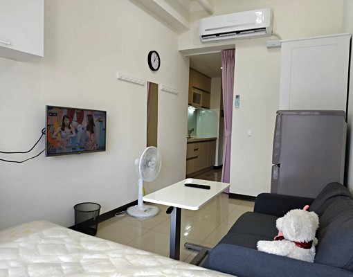 (預約看屋請來電)府中捷運九成新獨立套房 - Image 3