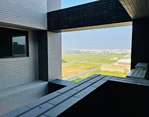 近南科桂田酒店鹽行國中旁高樓層南近北外環 - Image 5