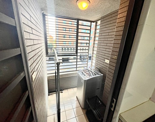 正一房一廳一衛有廚房附平面大車位 - Image 7