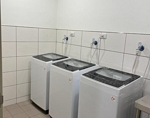 邊間透天明亮大面窗乾濕分離淋浴間專屬洗衣機(限女性) - Image 9
