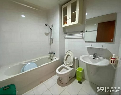 中正路近武陵路湳雅大潤發旁大三房平車 - Image 12