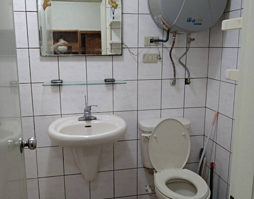 近馬偕生活便利分租套房無炊限女性 - Image 2