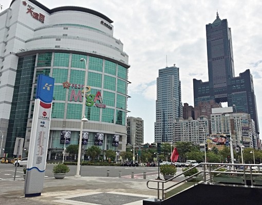 85大樓~無敵海景大套房\正面高雄港 - Image 15