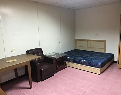 育樂街明亮雅房 - Image 3