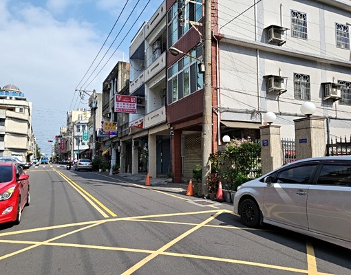 設備齊全包網路獨立套房!!搶手8500 - Image 3