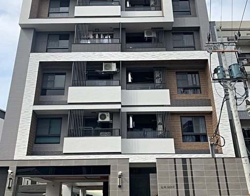 社內全家對面2房2衛2廳平面大車位 - Image 1