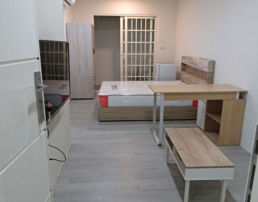 興國市場~全新完工陽台獨洗沙發套房 - Image 1