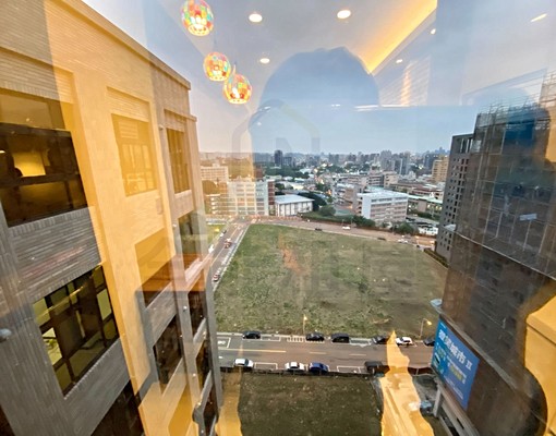 嶺東精科全新裝潢24h管員高樓景觀房可租補 - Image 14