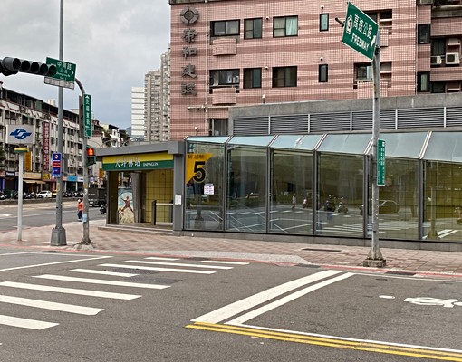 大坪林捷運站1分鐘◆附家電家具◆裕隆城大坪林商圈 - Image 14