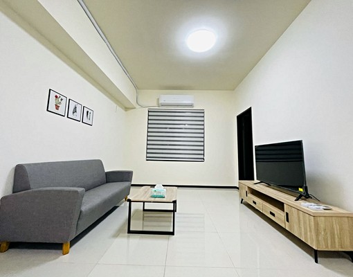 屋主自租|近尚順大兩房+車位|安靜小社區 - Image 3