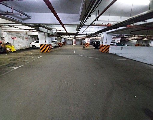 中正路第一市場旁室內平面大車位出租 - Image 2
