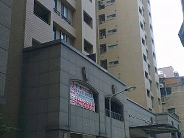 麗晶盛艷 黃金店面