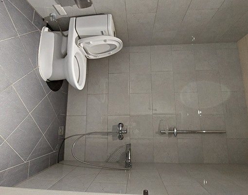 高雄大學全新電梯高級大樓 - Image 3