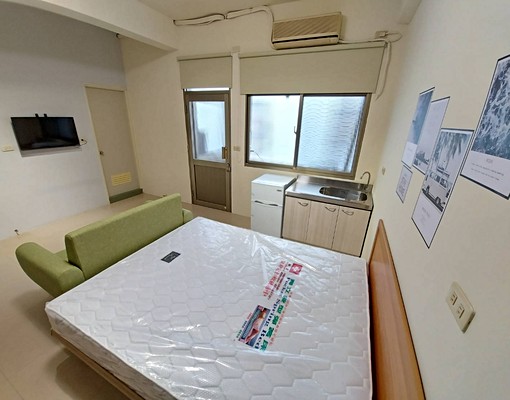 可租補西大路大遠百大套房陽台個人洗衣機可養貓 - Image 2