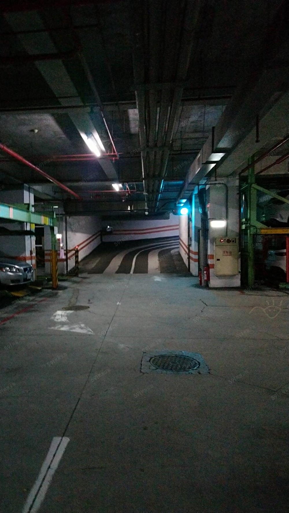 寬敞車道，免磨練車技(還是請減速慢行)