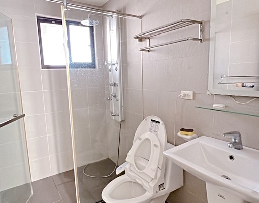 近康橋三面採光明亮四房車位含管 - Image 3