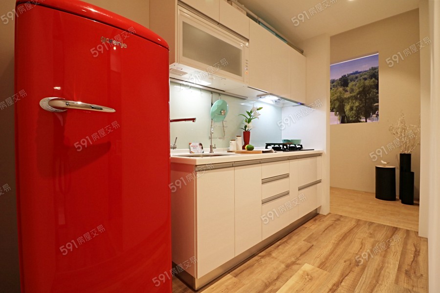 定泰翫花同樣/實品屋