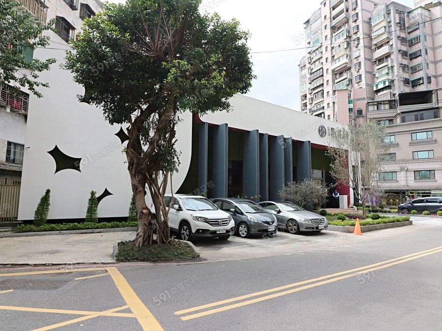 定泰翫花同實景圖