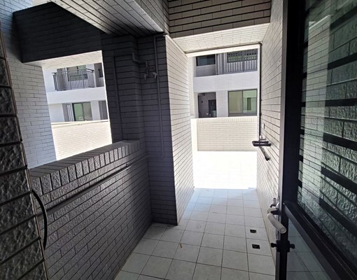 全新2房車位(近南紡) - Image 3