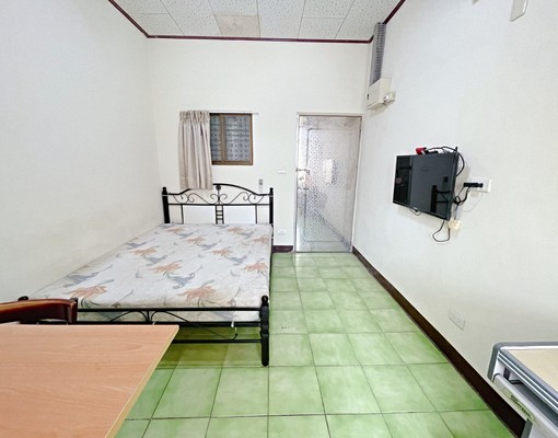 勤益中臺❤電3元❤室內機車位❤超便宜採光大套房 - Image 3