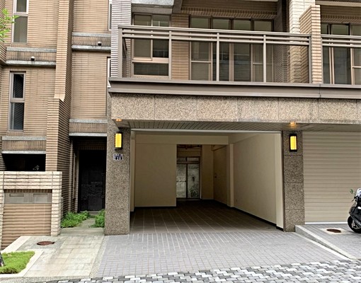 ⛳️隱密高級透天極致生活⛳️ - Image 8