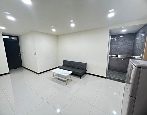 可租補低樓層兩房家具電齊全-台水電計價-近捷運 - Image 3