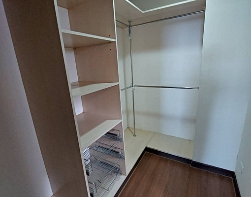 劍潭捷運優質四房名邸.屋況佳.出入便利 - Image 14