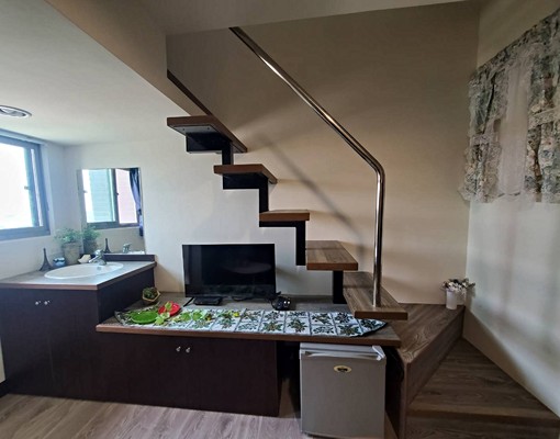 鼎山家樂福/亮麗樓中樓套房 - Image 5