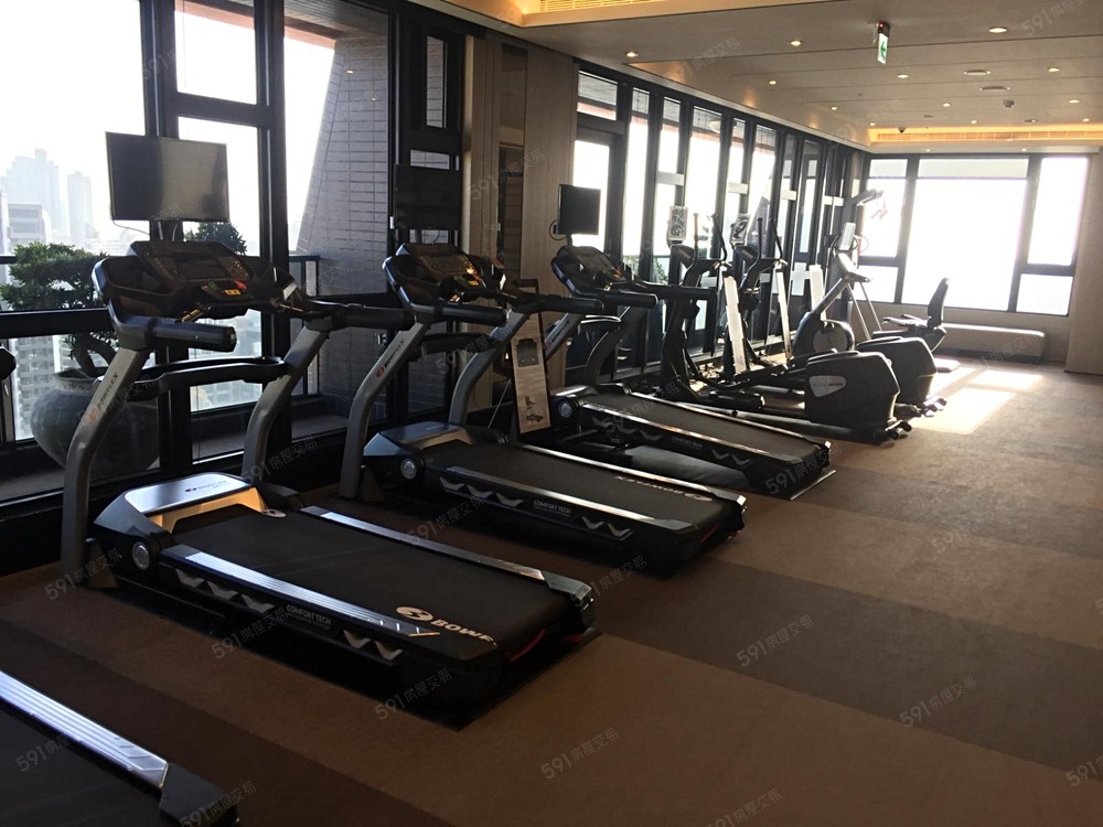 28樓高空視野健身房