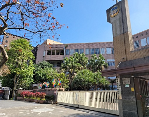 紐約上城挑高稀有露台套房近內湖行中心 - Image 6