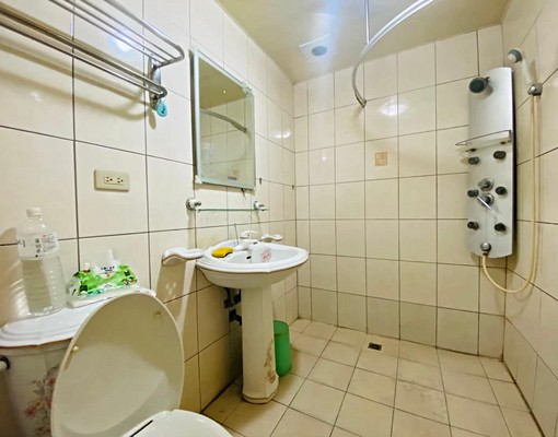 【草漯★三層樓透天】室內車庫 - Image 10