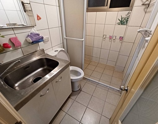 生活機能佳,附全套傢具,安靜,採光明亮! - Image 4