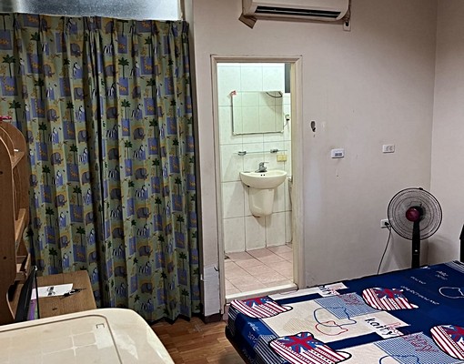 近輔英、工業區、專有洗衣機有陽台禁菸套房 - Image 1