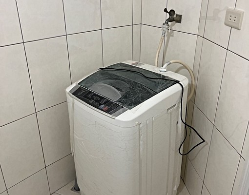 四樓套房,軽軌站旁,專用洗衣機 - Image 5