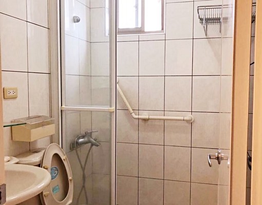 稀有大兩房挑高電梯華廈 - Image 6