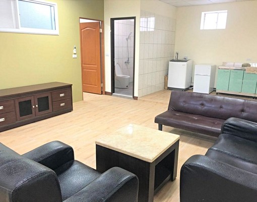 新光小北旁觀光商圈1房+2廳一樓大平房 - Image 14