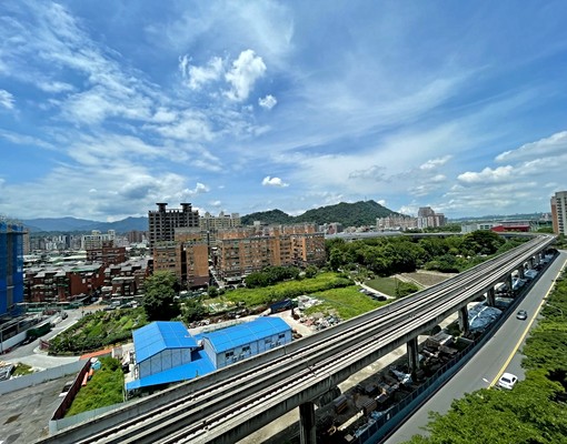 大英景觀美裝潢3+1房三面採光含平車 - Image 15