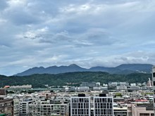 榮星花園景觀電梯車位大師賴奇勇