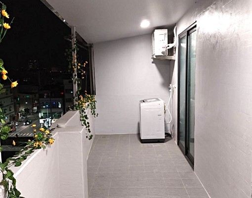 全新裝潢優質電梯套房兩房一廳 - Image 9