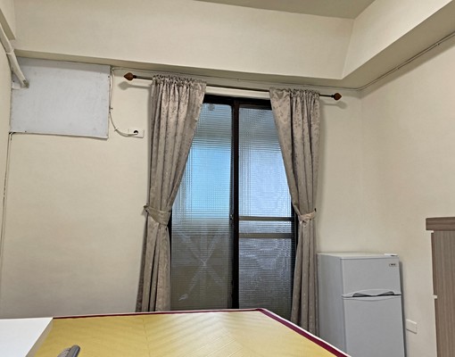 礁溪鬧區溫泉套房[有陽台電梯大樓，免水費/管理費/第四台］ - Image 4