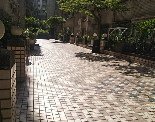 全新整理/優質社區三房/家俱全/中平商圈 - Image 15
