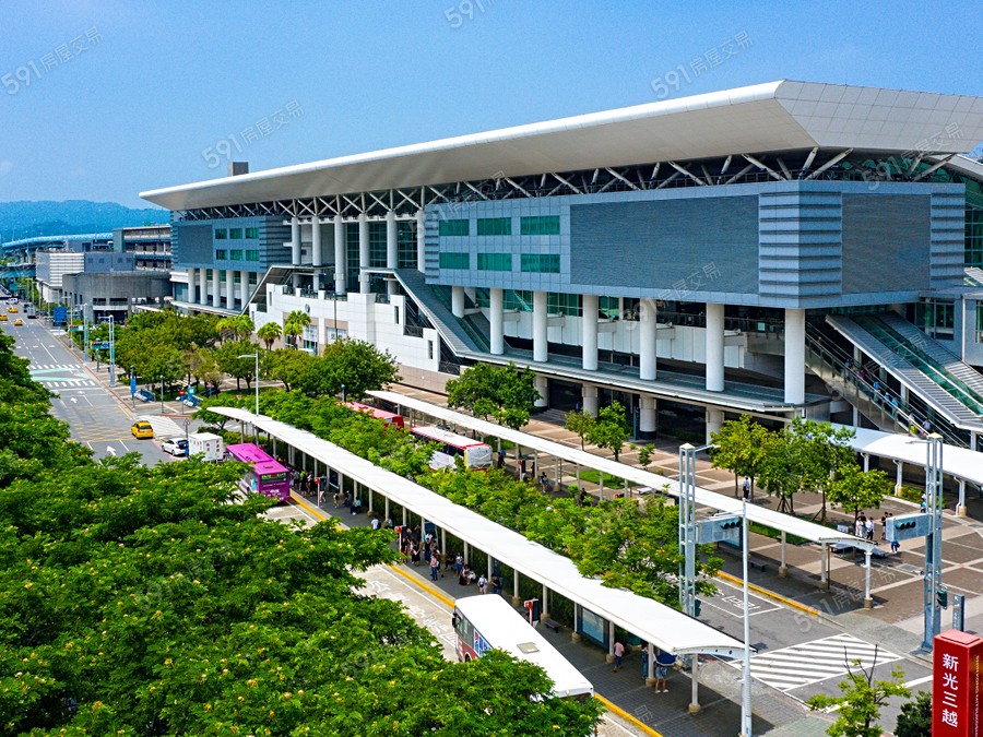 芳崗高鐵棧環境圖