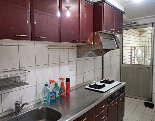 頂溪捷運電梯華廈，部分傢俱可租車位~大蕎房屋 - Image 10