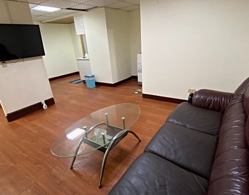 兩房+交通便利,電梯大樓 - Image 5