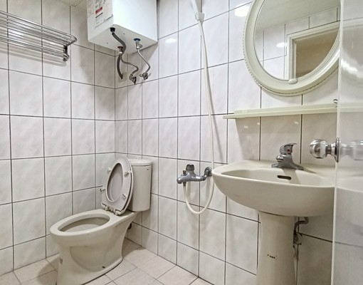 全新整理!火車站!走路就可到中原學區!工業區!中北路! - 591租屋網 - Image 3