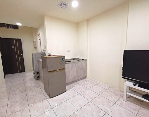 山腳全聯旁，時尚大套房，可開伙! - Image 5