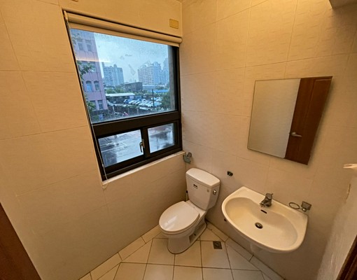 八期質感別墅,近好市多,洽小林 - Image 11