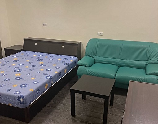 捷運鳳山西站（家樂福-鳳山店旁）；一層一戶獨立套房 - Image 4