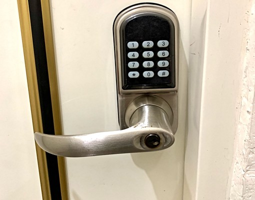 鼎山家樂福低樓層二樓邊間都有開窗!可租屋補助 - Image 9