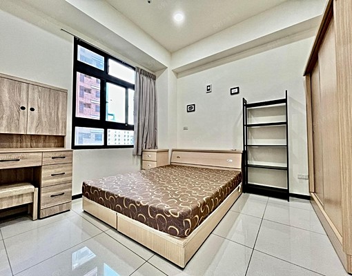 雲品世紀北區一中商圈1+1房附平車（仲介勿擾） - Image 2